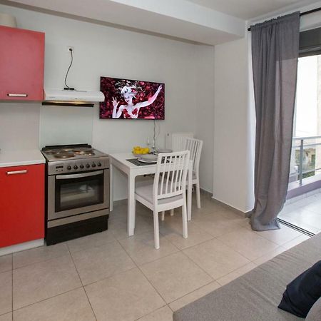Modern Comfy Apartment Near The Acropolis By Ghh Αθήνα Εξωτερικό φωτογραφία